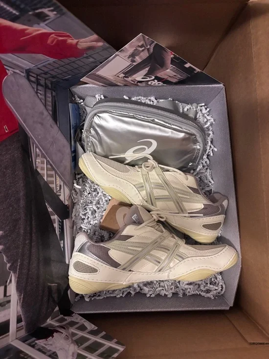 ASICS Cream & Beige Running Sneakers - Picture 2 of 5
